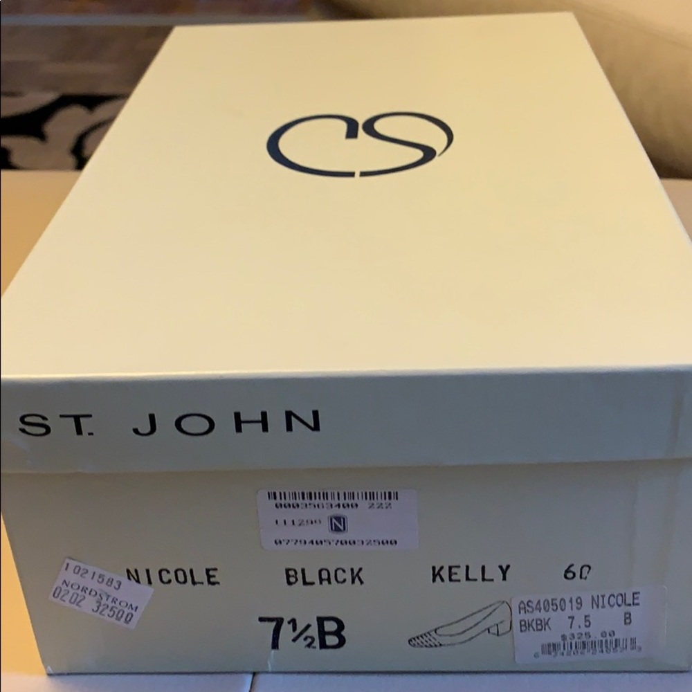 St. John black heels made in Italy never worn